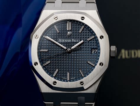 the first audemars piguet royal oak given to|Audemars Piguet royal oak donna.